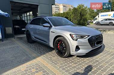 Внедорожник / Кроссовер Audi e-tron 2019 в 