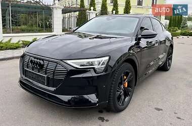 Позашляховик / Кросовер Audi e-tron 2020 в 