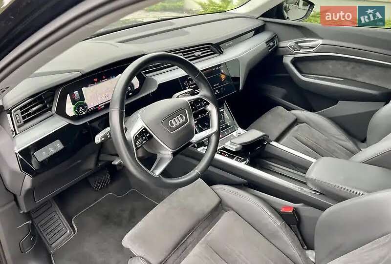 Внедорожник / Кроссовер Audi e-tron 2020 в Тернополе