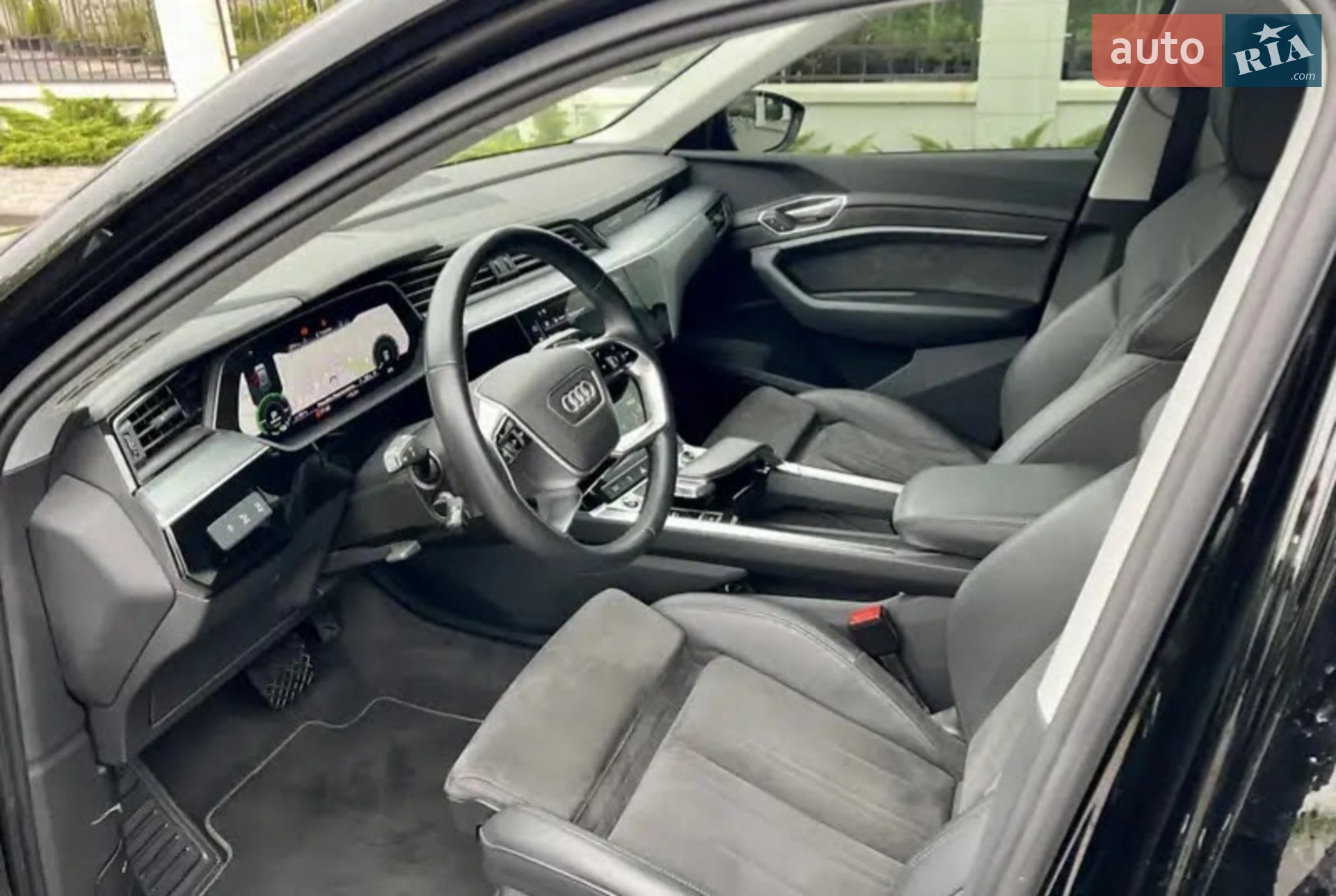 2020 Audi e-tron - мініатюра 19