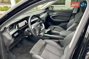 Позашляховик / Кросовер Audi e-tron 2020 в 