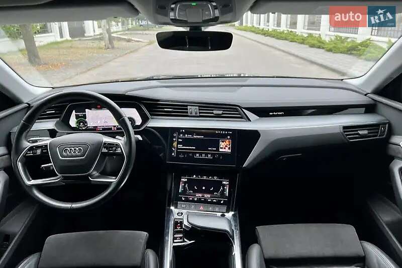 Внедорожник / Кроссовер Audi e-tron 2020 в Тернополе