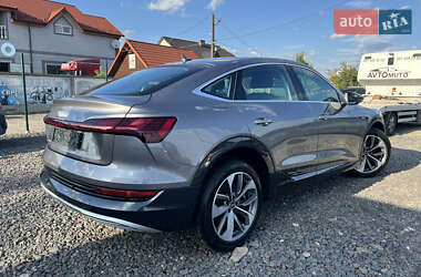 Внедорожник / Кроссовер Audi e-tron 2021 в 