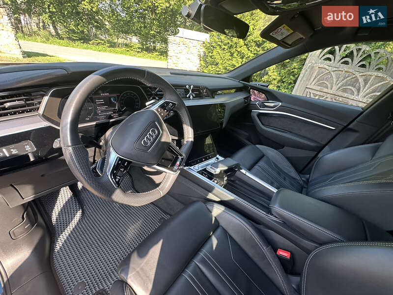 Позашляховик / Кросовер Audi e-tron 2019 в Івано-Франківську
