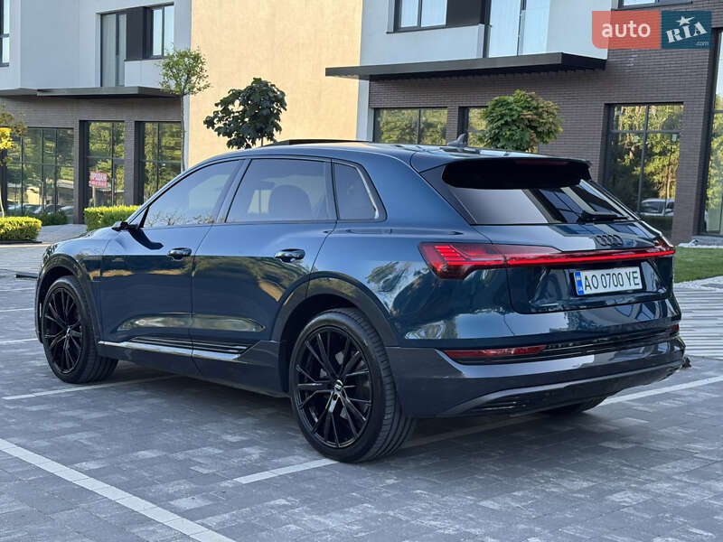 Внедорожник / Кроссовер Audi e-tron 2019 в Ужгороде