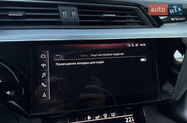 Внедорожник / Кроссовер Audi e-tron 2019 в 