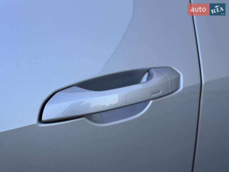 Внедорожник / Кроссовер Audi e-tron 2022 в Киеве