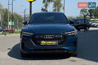 Внедорожник / Кроссовер Audi e-tron 2021 в 
