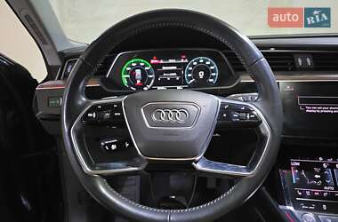 Внедорожник / Кроссовер Audi e-tron 2019 в 