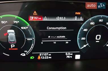 Внедорожник / Кроссовер Audi e-tron 2019 в 