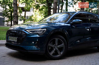 Внедорожник / Кроссовер Audi e-tron 2019 в Киеве