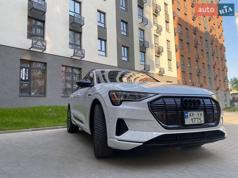 Внедорожник / Кроссовер Audi e-tron 2019 в Запорожье