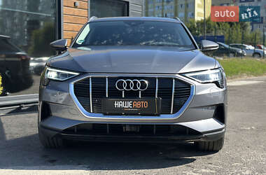 Внедорожник / Кроссовер Audi e-tron 2019 в 
