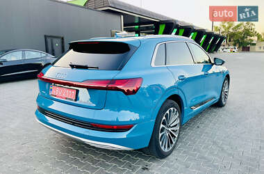 Внедорожник / Кроссовер Audi e-tron 2019 в 