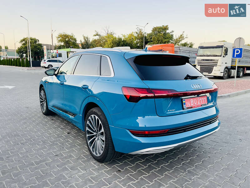 Внедорожник / Кроссовер Audi e-tron 2019 в Одессе фото 9 Внедорожник / Кроссовер Audi e-tron 2019 в Одессе