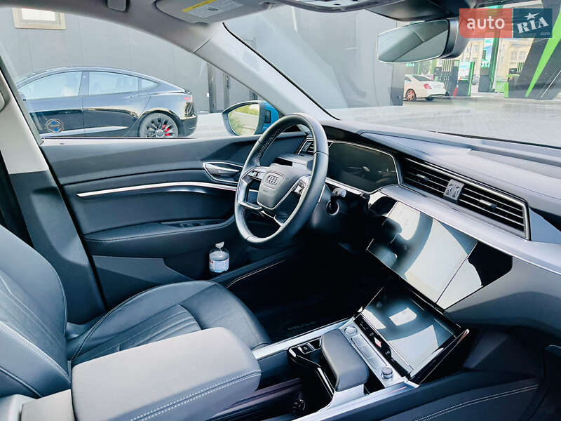 Внедорожник / Кроссовер Audi e-tron 2019 в Одессе фото 21 Внедорожник / Кроссовер Audi e-tron 2019 в Одессе