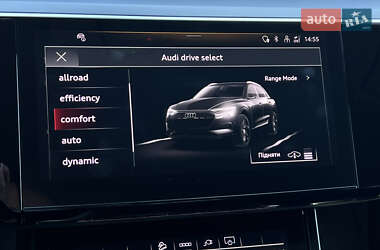 Внедорожник / Кроссовер Audi e-tron 2023 в 