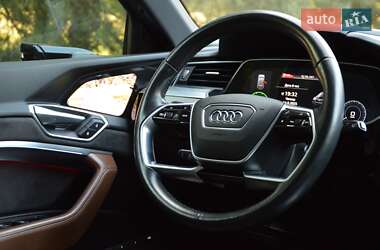 Внедорожник / Кроссовер Audi e-tron 2020 в 