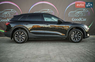 Внедорожник / Кроссовер Audi e-tron 2019 в 