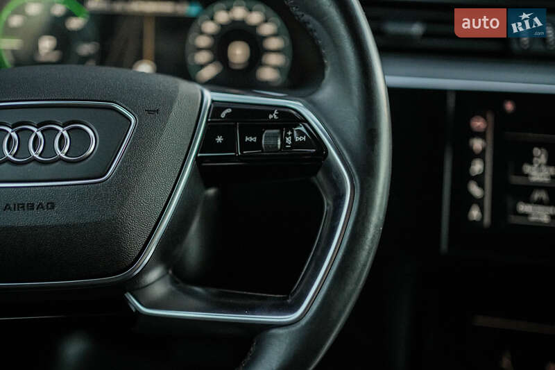 Внедорожник / Кроссовер Audi e-tron 2019 в Луцке