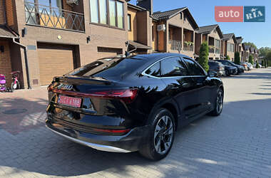 Внедорожник / Кроссовер Audi e-tron 2023 в 