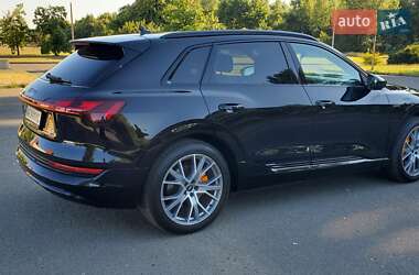 Внедорожник / Кроссовер Audi e-tron 2019 в 