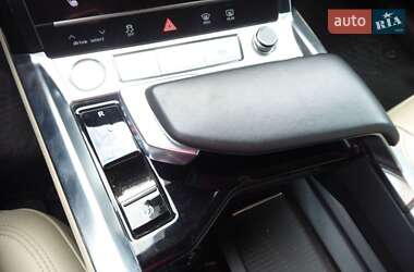 Внедорожник / Кроссовер Audi e-tron 2019 в 