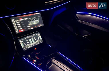 Внедорожник / Кроссовер Audi e-tron 2021 в 