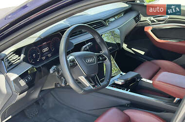 Внедорожник / Кроссовер Audi e-tron 2021 в 