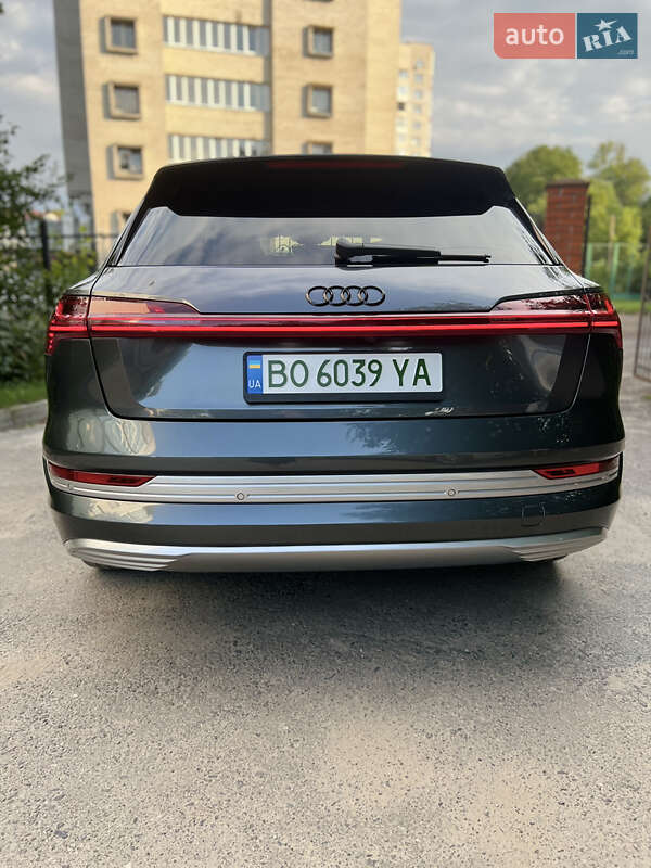 Внедорожник / Кроссовер Audi e-tron 2019 в Тернополе