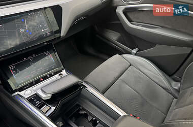 Внедорожник / Кроссовер Audi e-tron 2019 в 