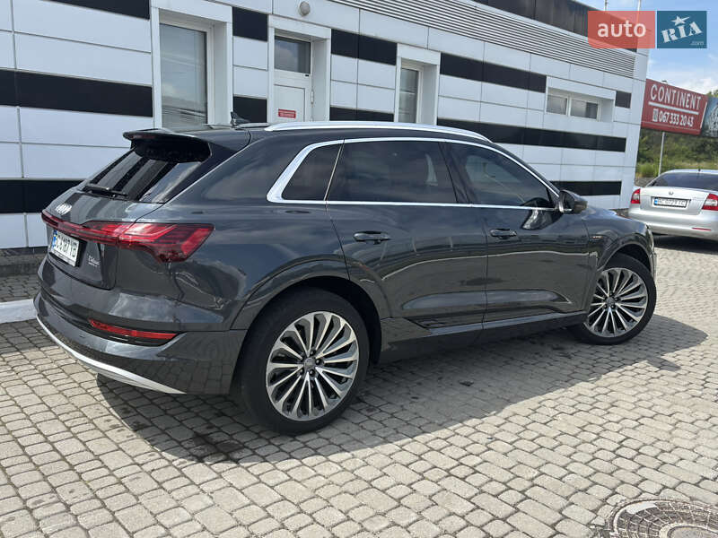 Внедорожник / Кроссовер Audi e-tron 2019 в Львове