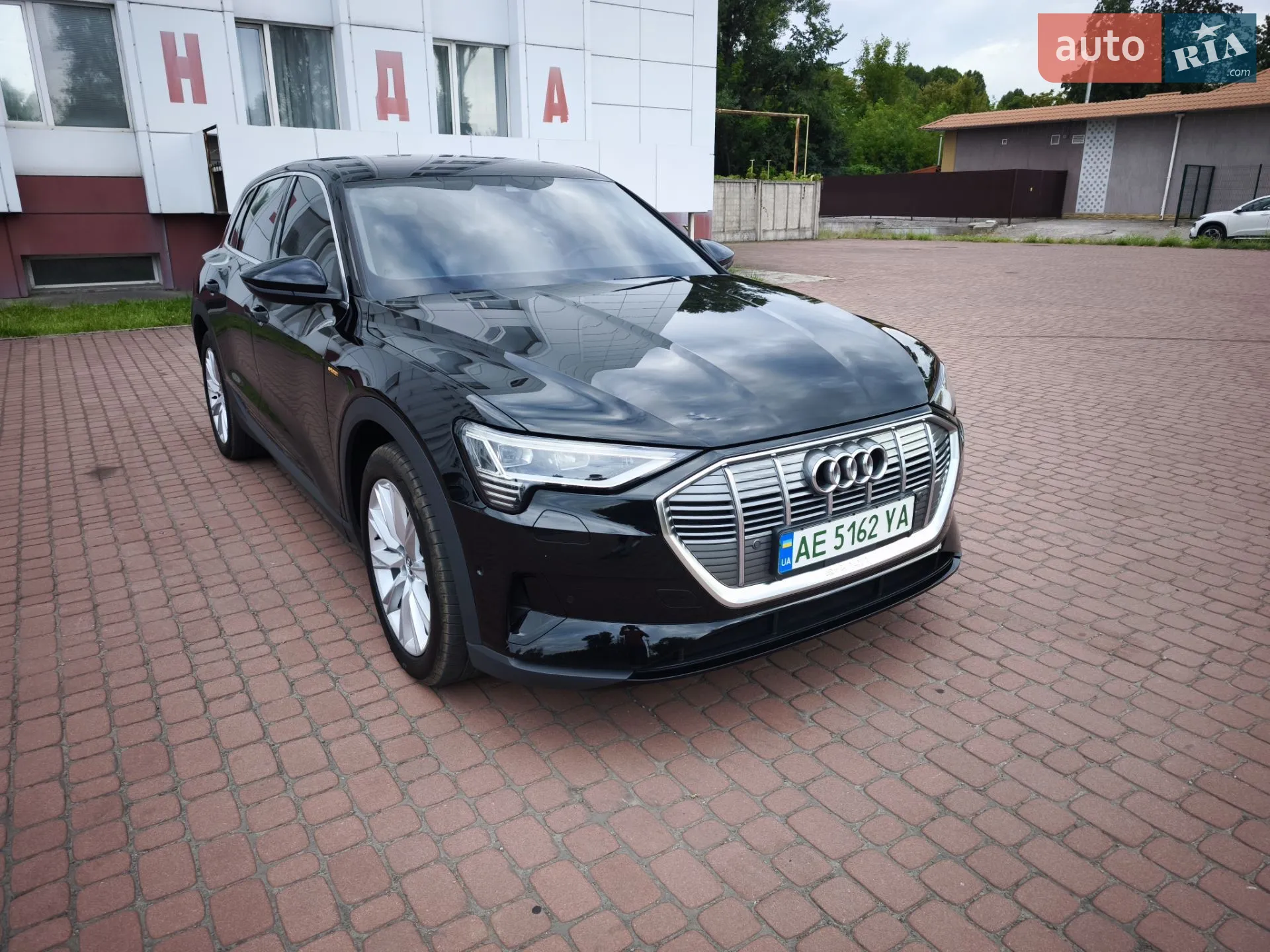 2019 Audi e-tron - мініатюра 21