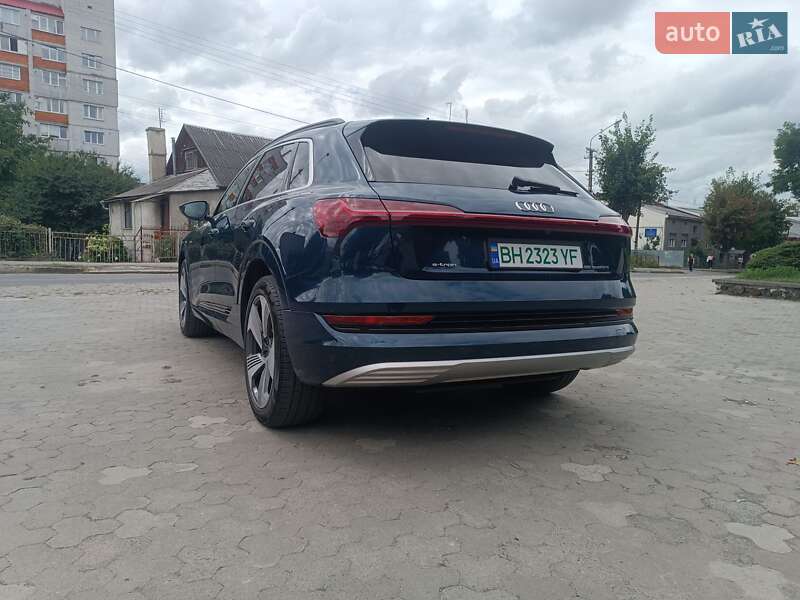 Внедорожник / Кроссовер Audi e-tron 2018 в Тернополе фото 4 Внедорожник / Кроссовер Audi e-tron 2018 в Тернополе