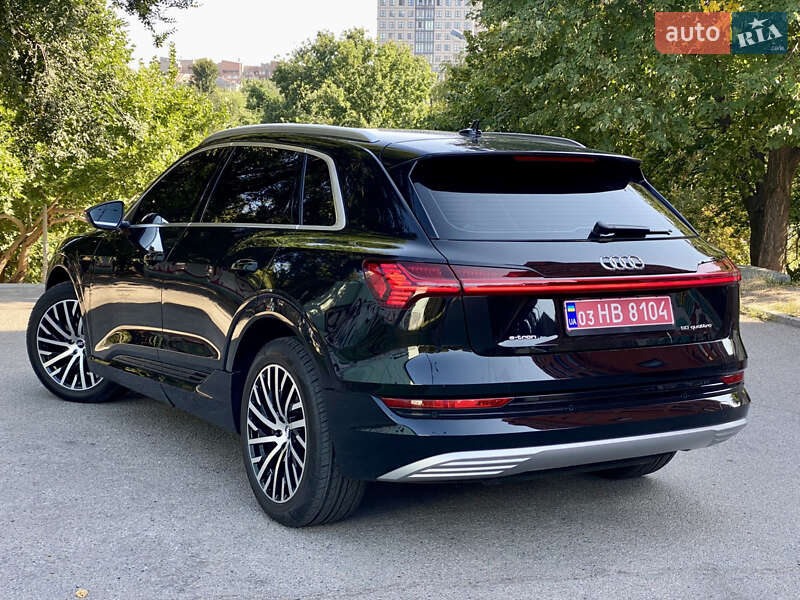 Внедорожник / Кроссовер Audi e-tron 2019 в Днепре