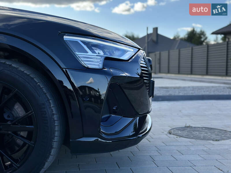 Внедорожник / Кроссовер Audi e-tron 2022 в Ковеле