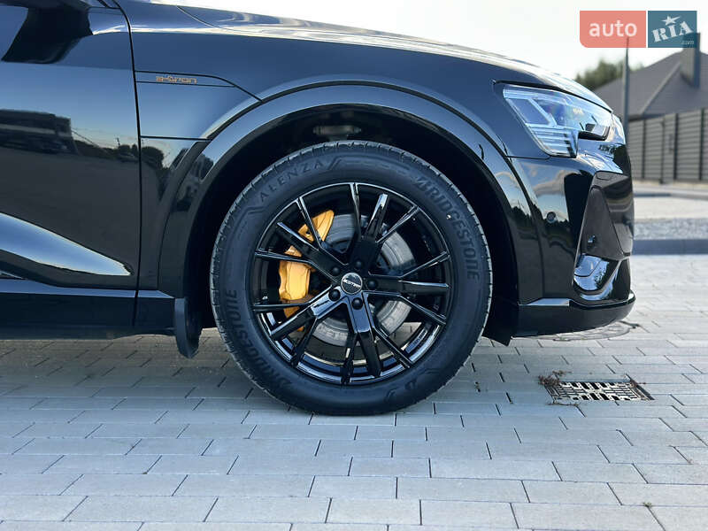 Внедорожник / Кроссовер Audi e-tron 2022 в Ковеле