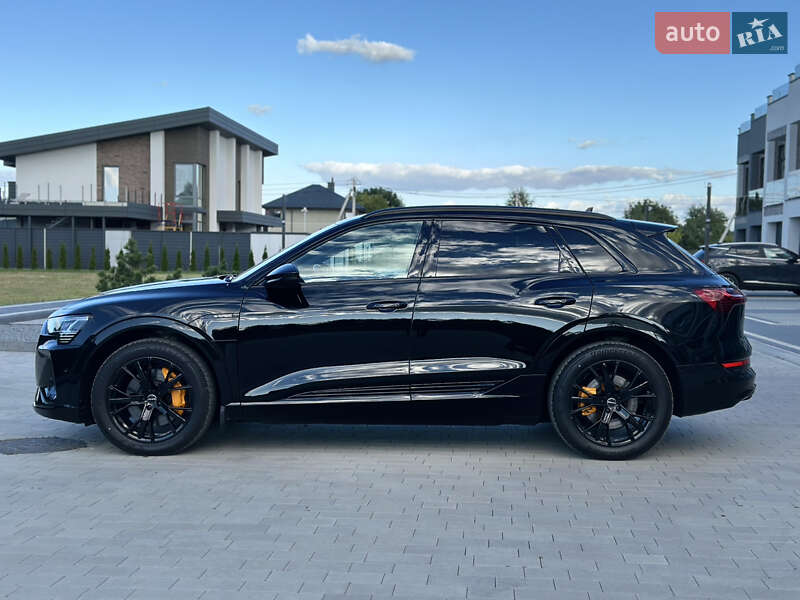 Внедорожник / Кроссовер Audi e-tron 2022 в Ковеле