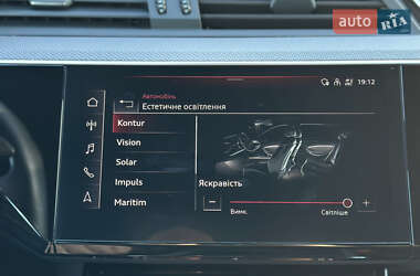 Внедорожник / Кроссовер Audi e-tron 2022 в 