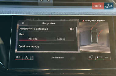 Внедорожник / Кроссовер Audi e-tron 2022 в 