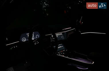 Внедорожник / Кроссовер Audi e-tron 2022 в 