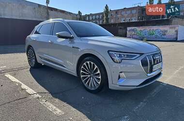 Внедорожник / Кроссовер Audi e-tron 2019 в Киеве