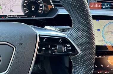 Внедорожник / Кроссовер Audi e-tron 2022 в 