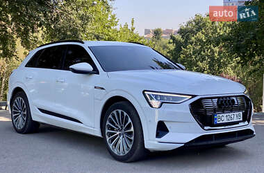 Внедорожник / Кроссовер Audi e-tron 2019 в 