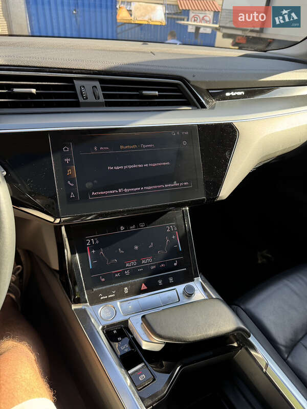 Внедорожник / Кроссовер Audi e-tron 2019 в Одессе