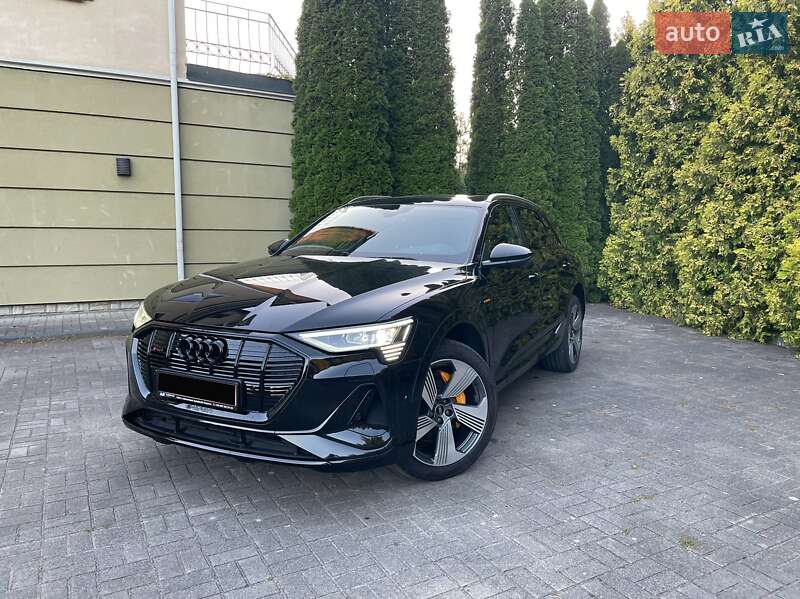 Audi e-tron 2021