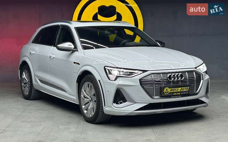 Audi e-tron 2022