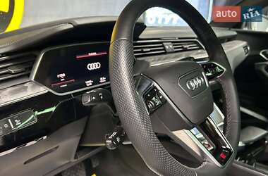Внедорожник / Кроссовер Audi e-tron 2022 в 