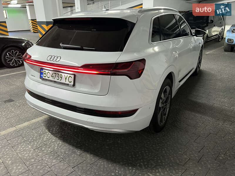 Внедорожник / Кроссовер Audi e-tron 2019 в Львове