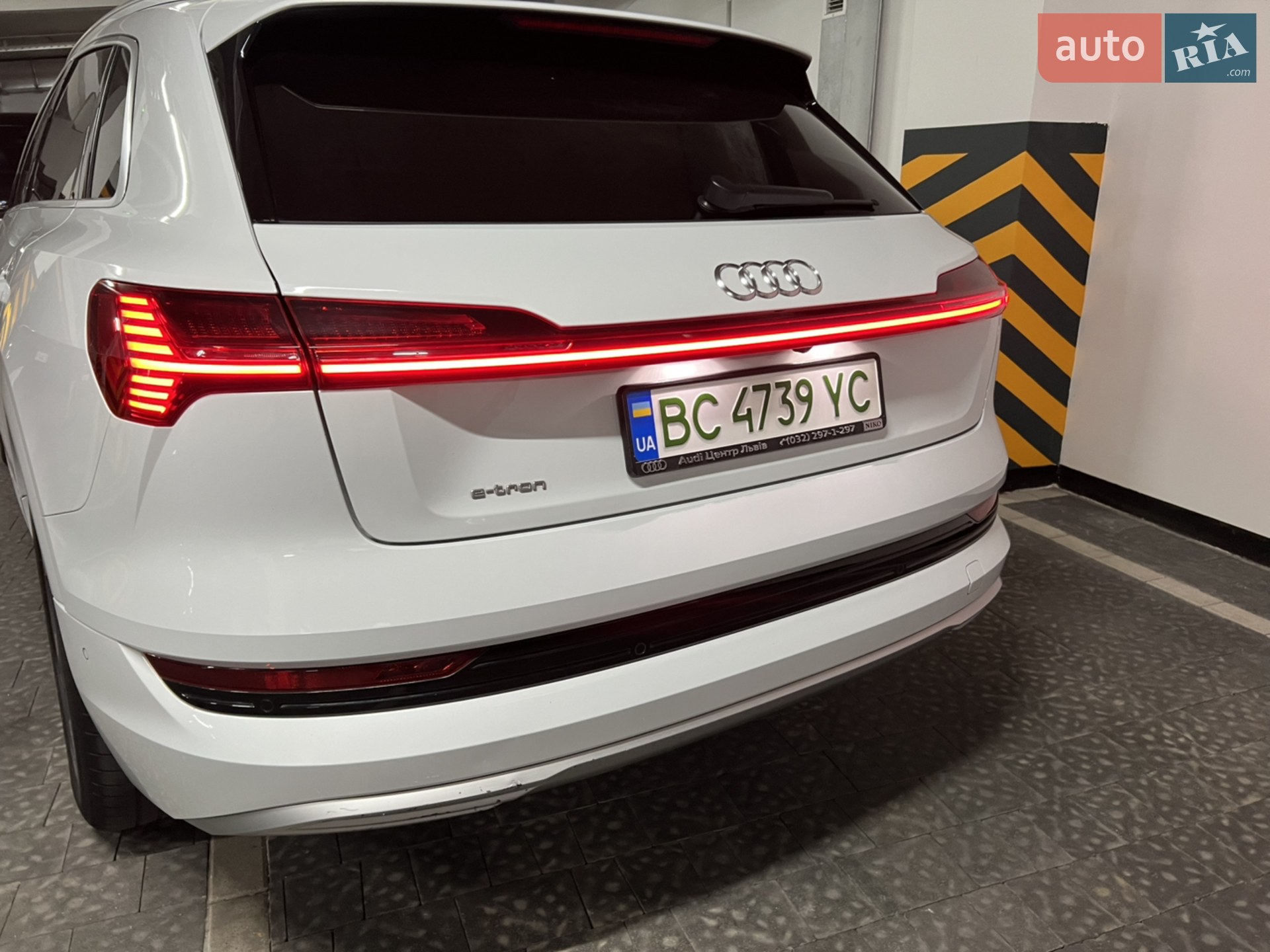 2019 Audi e-tron - мініатюра 13